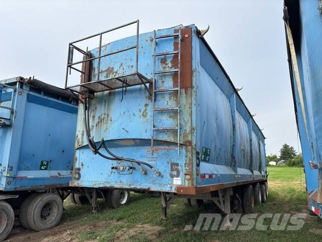 Universal  보도면 세미트레일러