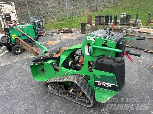 Vermeer RTX250 트렌처