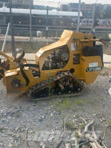 Vermeer RTX250 트렌처