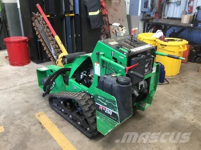 Vermeer RTX250 트렌처