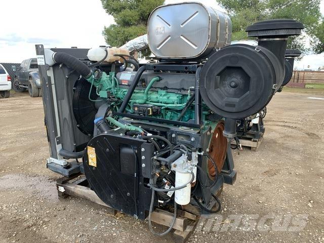 Volvo 10.8L 엔진