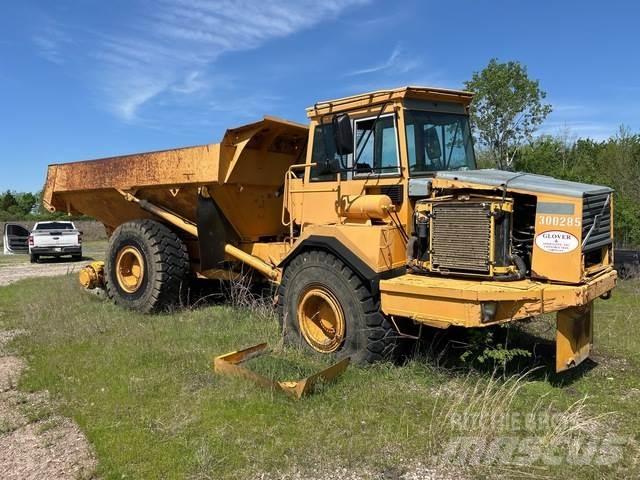 Volvo A25C 6x6 연결식 홀러