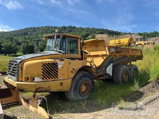 Volvo A30D 연결식 홀러