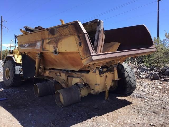 Volvo A40 연결식 홀러