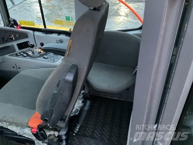 Volvo A40G 연결식 홀러
