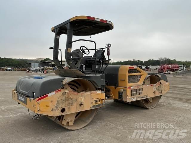 Volvo DD120B 트윈 드럼 롤러