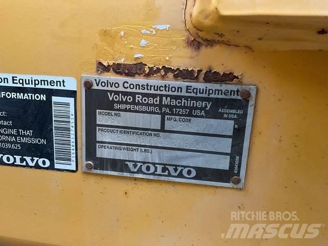 Volvo DD90 트윈 드럼 롤러