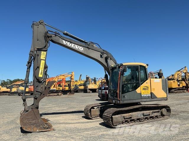 Volvo EC140EL 대형 굴삭기 29톤 이상