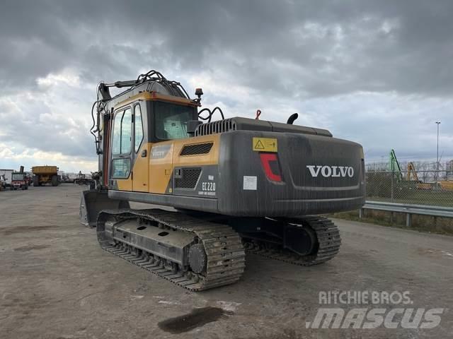Volvo EC220DB 대형 굴삭기 29톤 이상