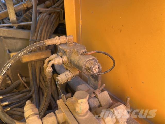 Volvo EC290BLC 대형 굴삭기 29톤 이상