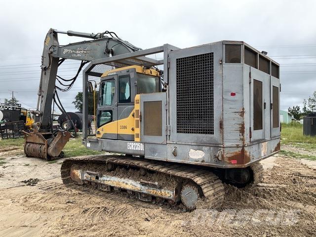 Volvo ECR235DL 대형 굴삭기 29톤 이상
