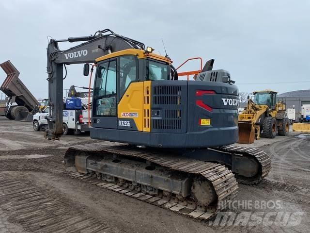 Volvo ECR235EL 대형 굴삭기 29톤 이상