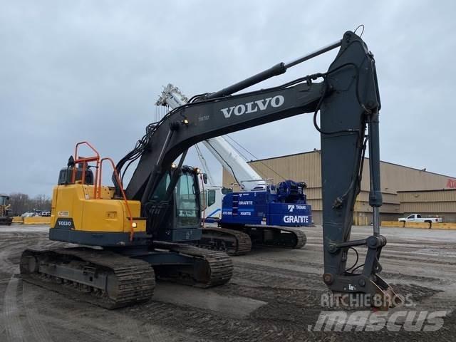 Volvo ECR235EL 대형 굴삭기 29톤 이상