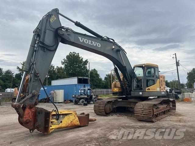 Volvo ECR305CL 대형 굴삭기 29톤 이상