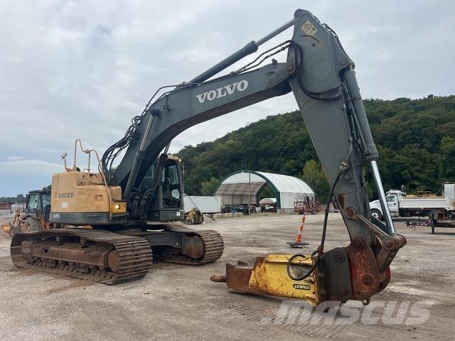 Volvo ECR305CL 대형 굴삭기 29톤 이상