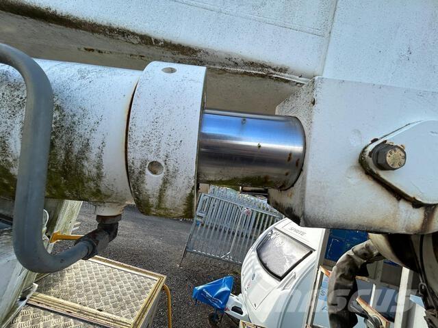 Volvo FL10 트럭 탑재 고소작업대