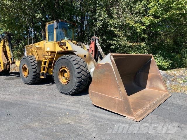Volvo L220E  휠로우더