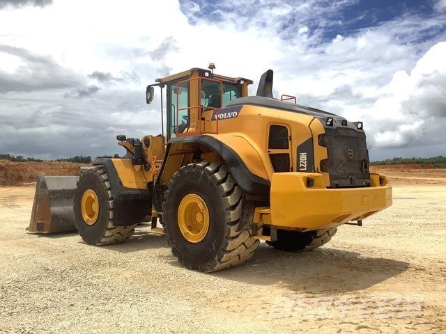 Volvo L220H  휠로우더