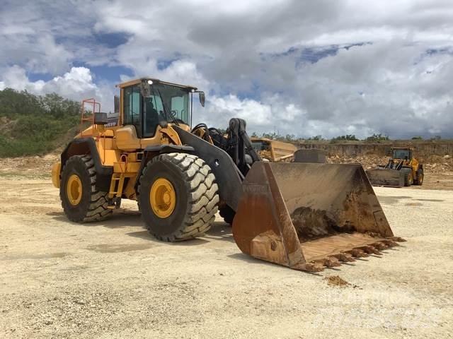 Volvo L220H  휠로우더