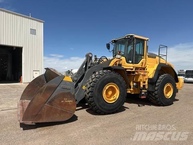 Volvo L220H  휠로우더