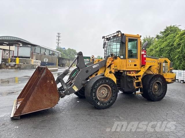 Volvo L90E  휠로우더