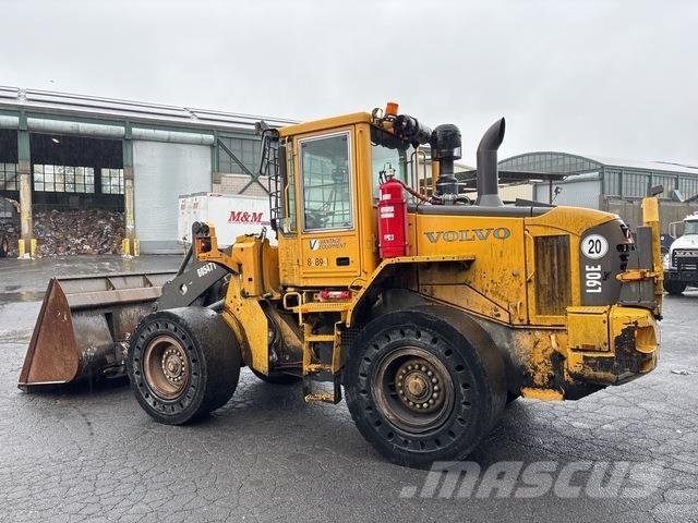 Volvo L90E  휠로우더