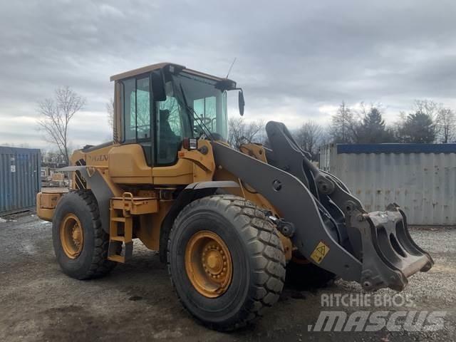 Volvo L90F  휠로우더
