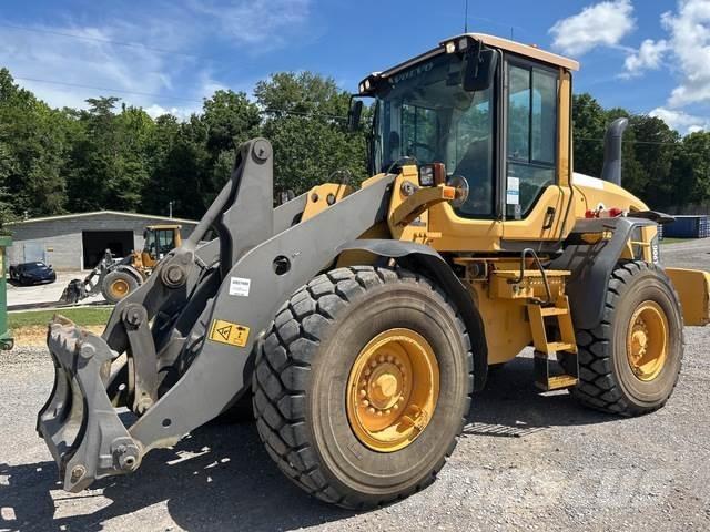 Volvo L90G  휠로우더