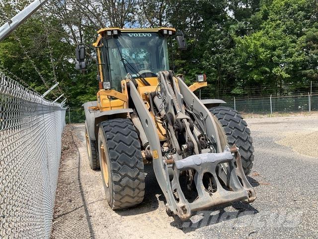 Volvo L90G  휠로우더