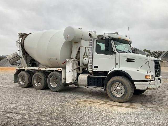 Volvo VHD 기타 트럭