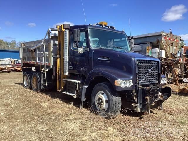 Volvo VHD 덤프 트럭