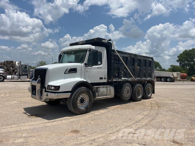 Volvo VHD 덤프 트럭