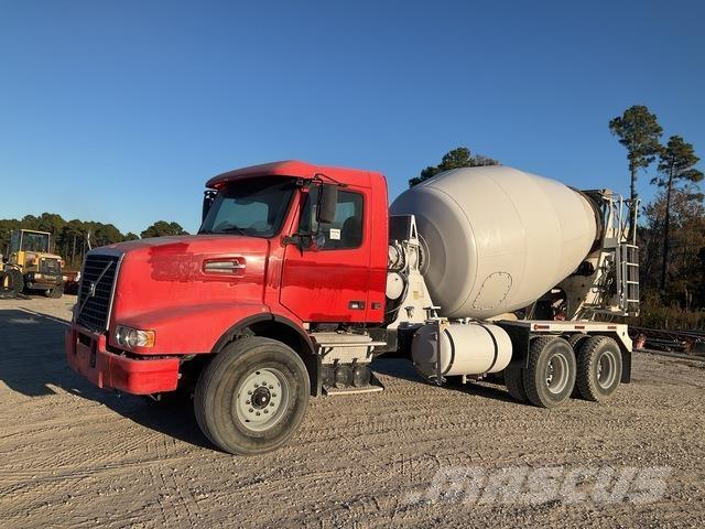 Volvo VHD 기타 트럭