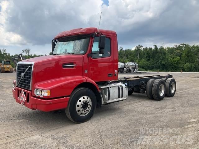 Volvo VHD64B 캐빈 및 인테리어