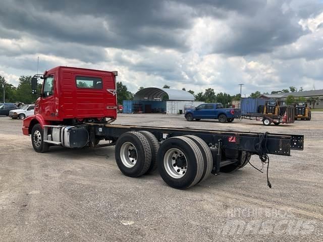 Volvo VHD64B 캐빈 및 인테리어