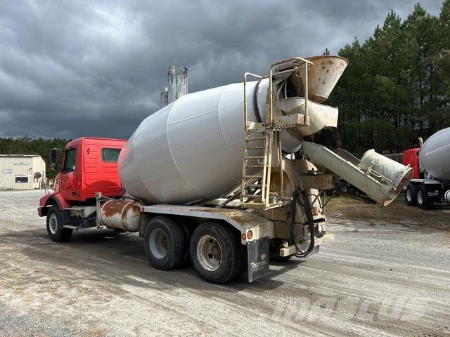 Volvo VHD64B 기타 트럭