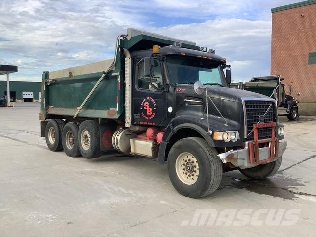 Volvo VHD84F 덤프 트럭