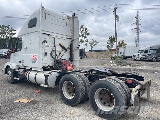 Volvo VLN670 트랙터 유닛