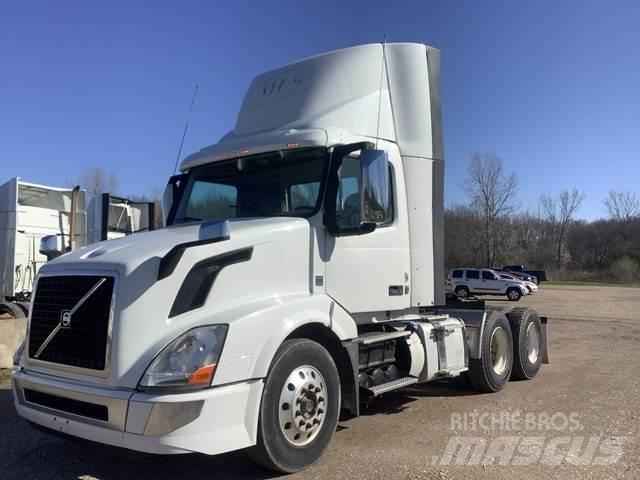 Volvo VNL 트랙터 유닛