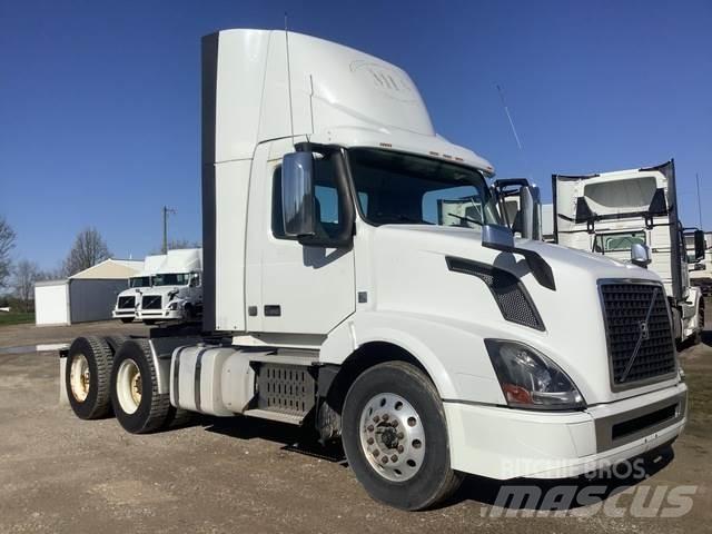 Volvo VNL 트랙터 유닛
