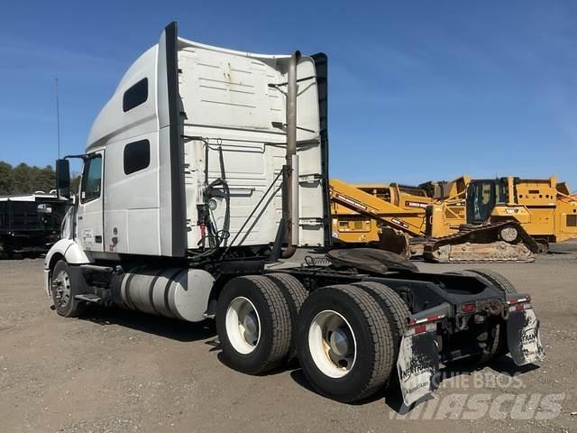 Volvo VNL 트랙터 유닛