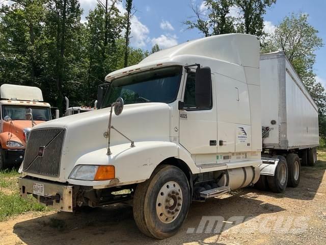 Volvo VNL 트랙터 유닛