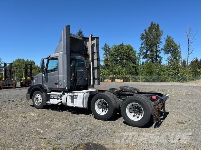 Volvo VNL 트랙터 유닛