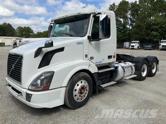 Volvo VNL 트랙터 유닛