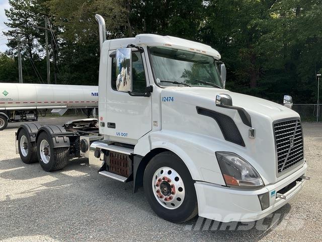 Volvo VNL 트랙터 유닛