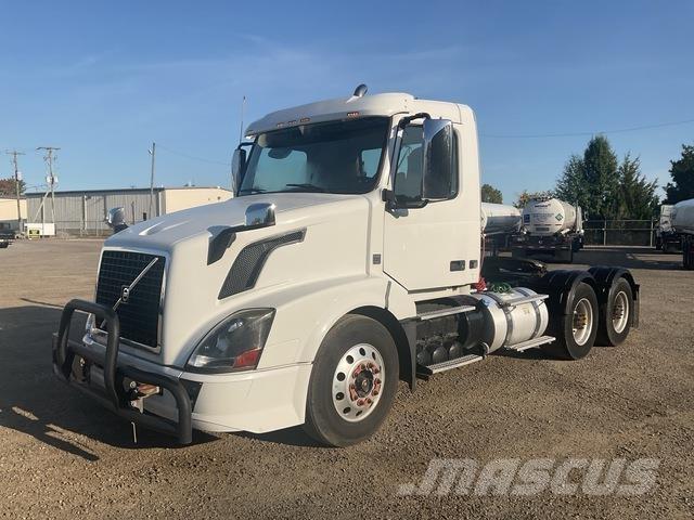 Volvo VNL 트랙터 유닛
