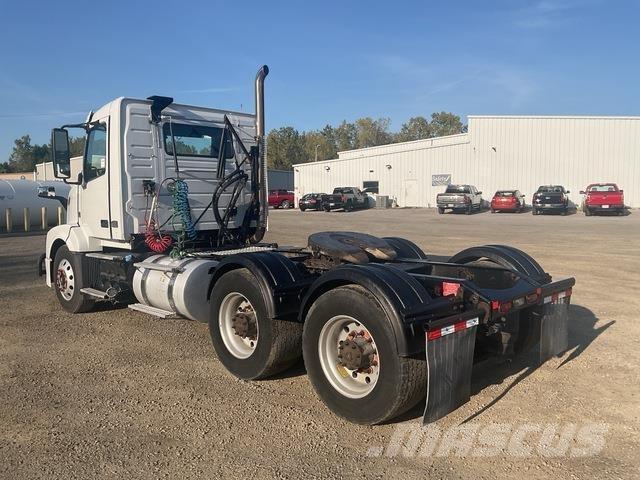 Volvo VNL 트랙터 유닛