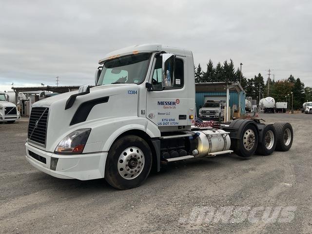 Volvo VNL 트랙터 유닛