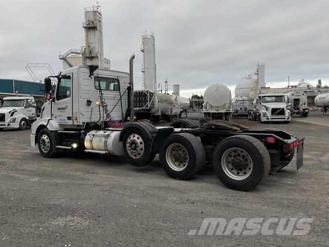 Volvo VNL 트랙터 유닛