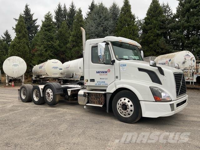 Volvo VNL 트랙터 유닛